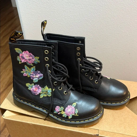 Dr. Martens Black Boots with Pink Floral Embroidery - Picture 6 of 8